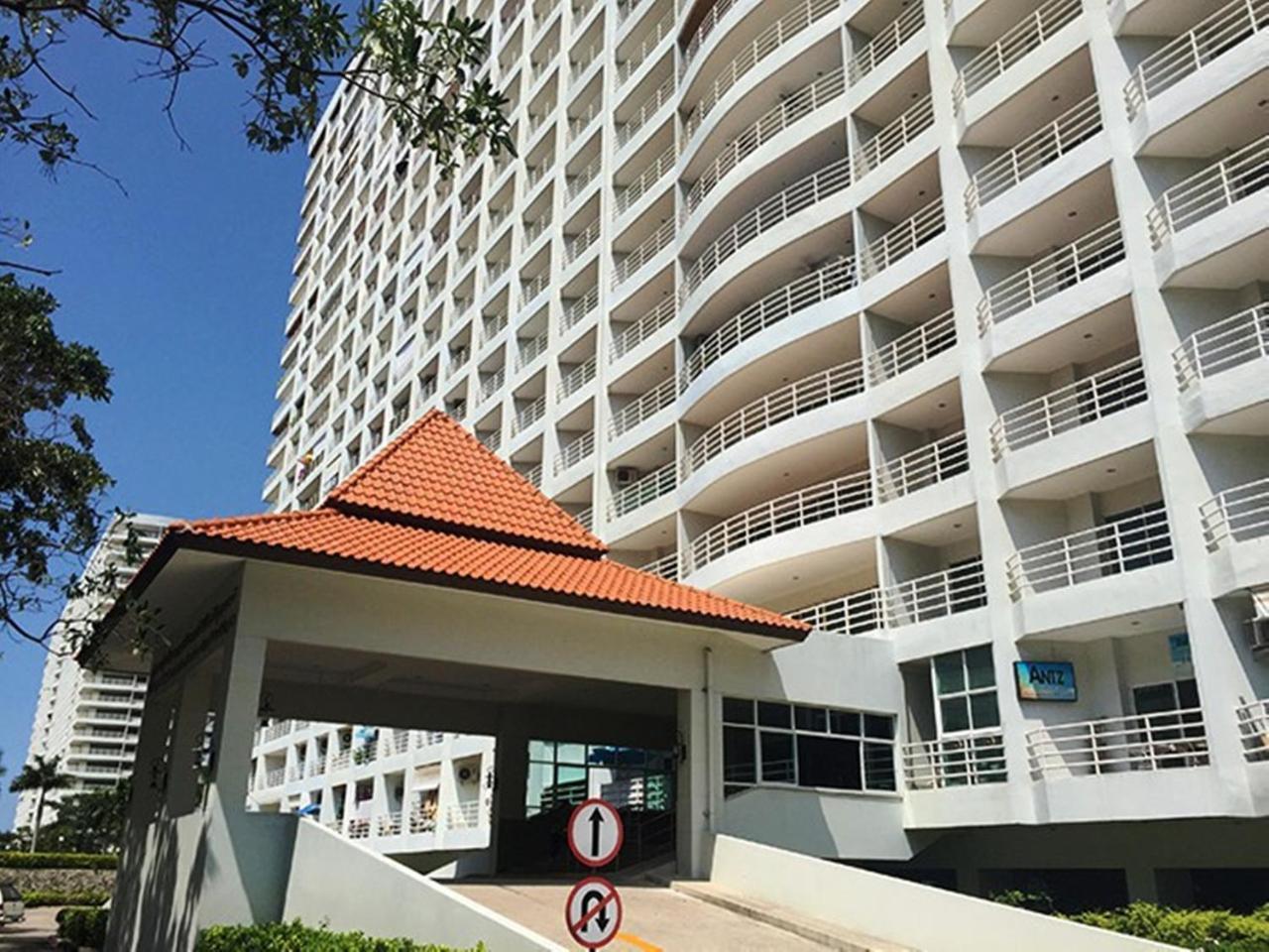 Condominum In Jomtien Beach With Sea View, Balcony And Free Wifi Паттайя Экстерьер фото