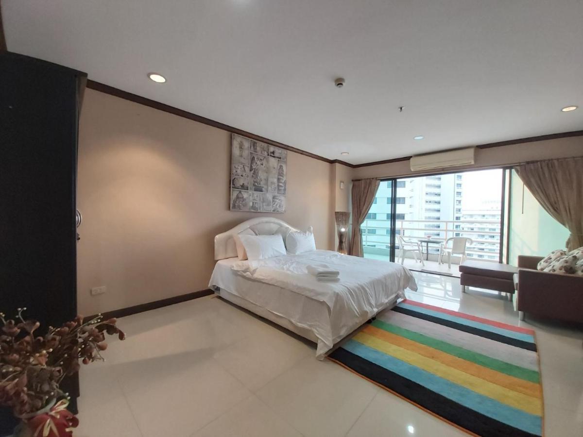 Condominum In Jomtien Beach With Sea View, Balcony And Free Wifi Паттайя Экстерьер фото