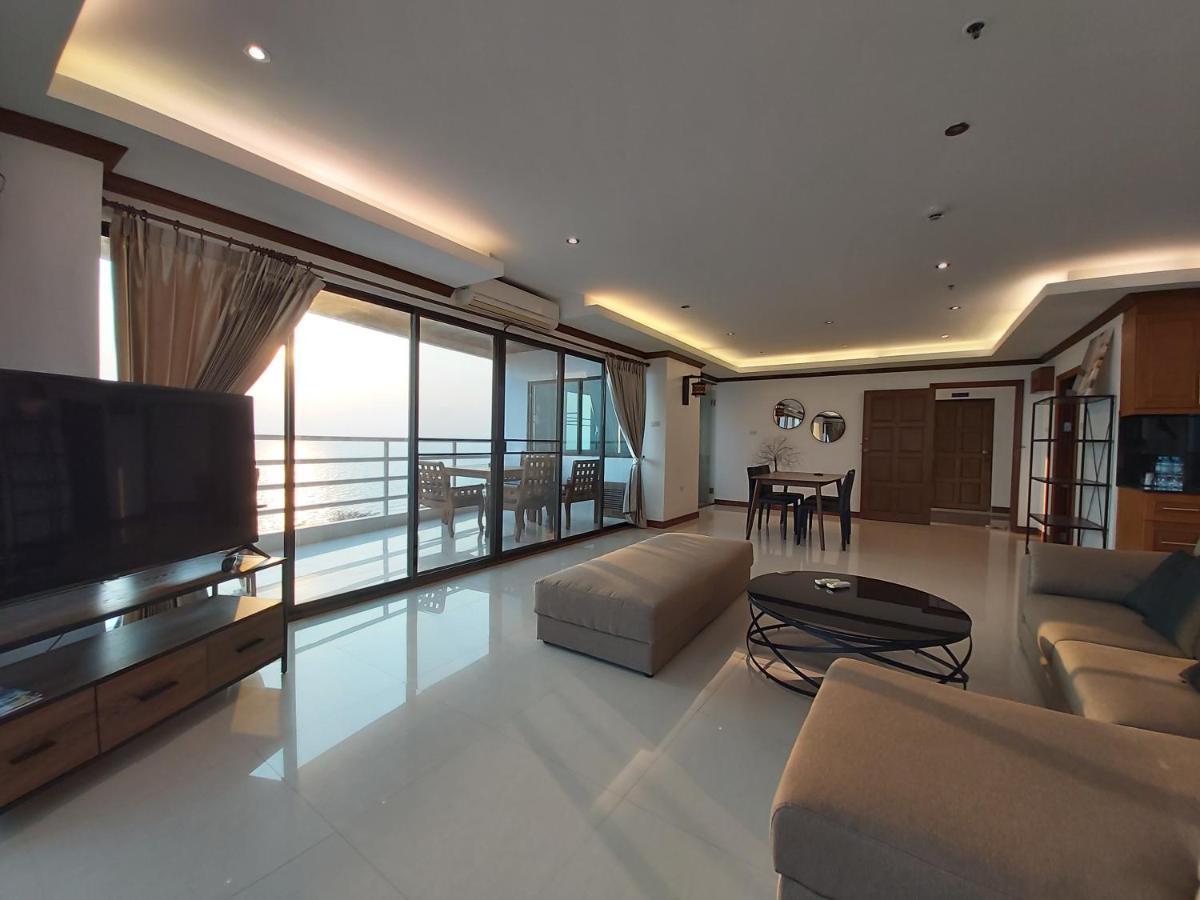 Condominum In Jomtien Beach With Sea View, Balcony And Free Wifi Паттайя Экстерьер фото